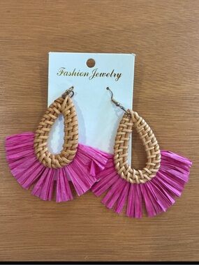 Hot pink/woven, nwt earrings